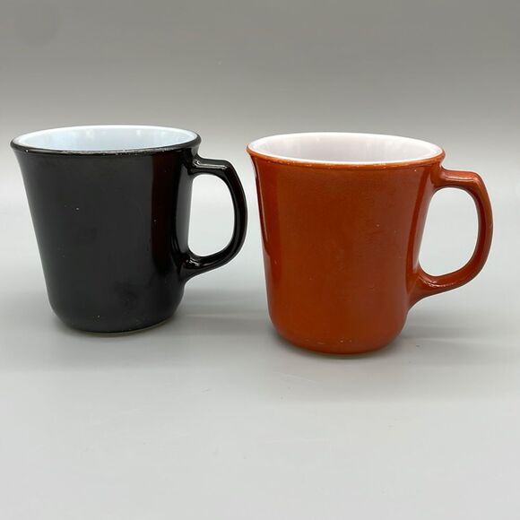 2 Vintage Milk Glass Mugs Corelle Orange & White Mug Pyrex Black & White Mug - Picture 2 of 10